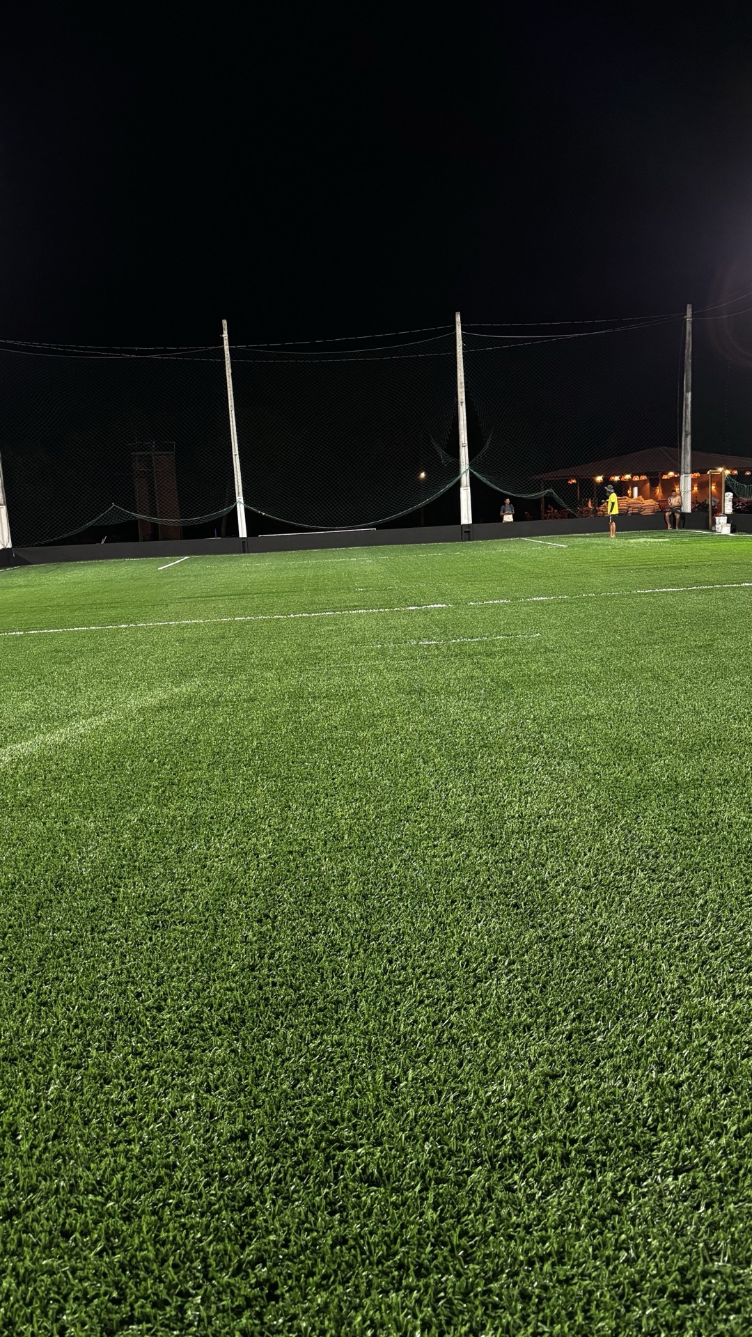 Campo de Society com novo gramado sintético da 199 Arena